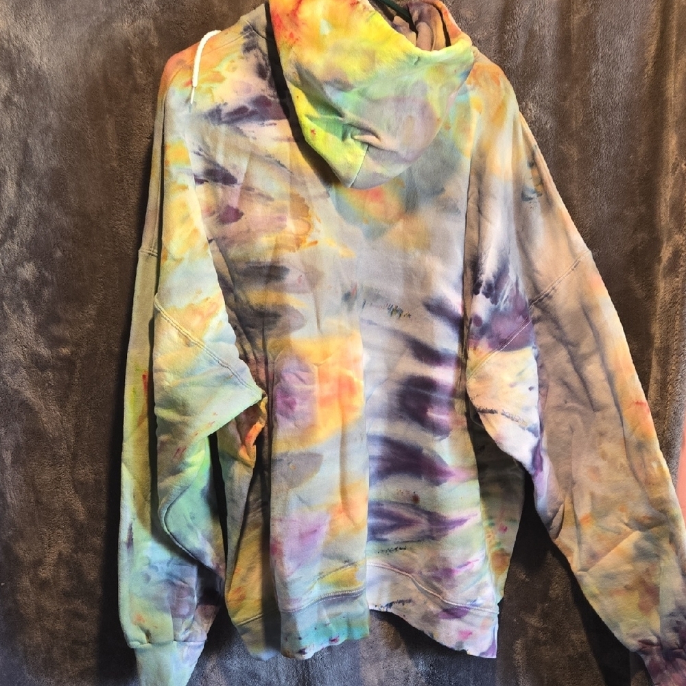 Multicolor Tie-Dye Hoodie - Picture 4 of 8